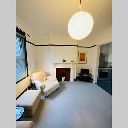 Beautiful First Floor Apartment In St Leonards Eksteriør bilde
