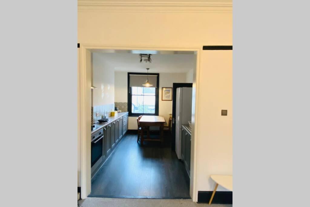 Beautiful First Floor Apartment In St Leonards Eksteriør bilde